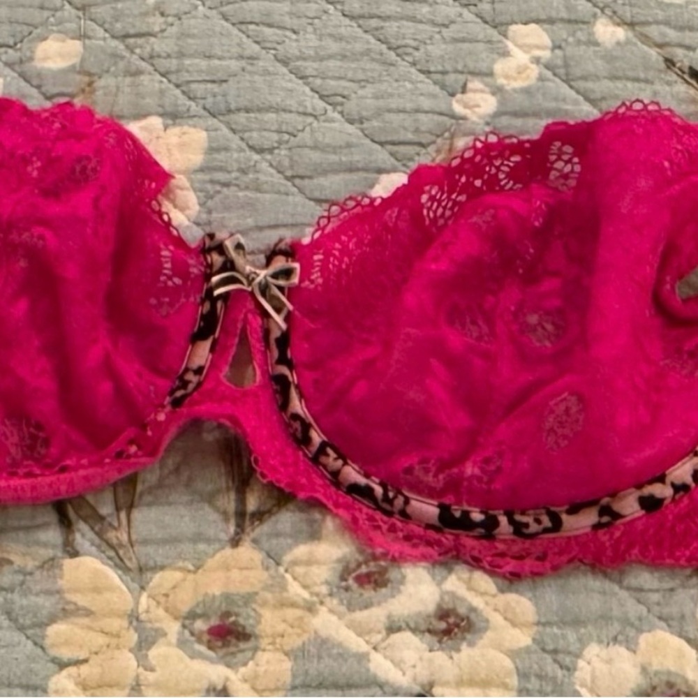 Victoria secret PINK cheetah bra